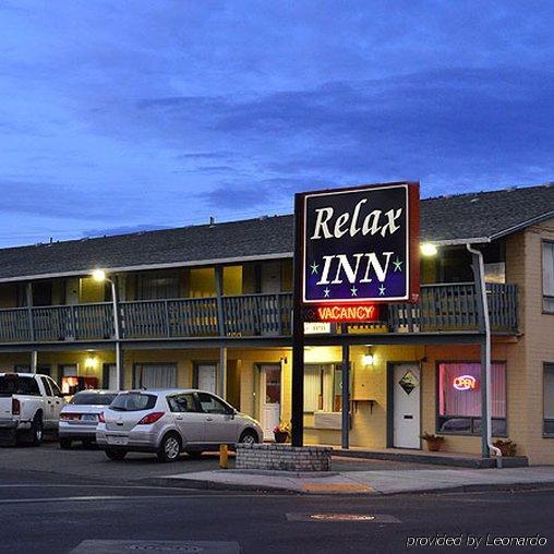 Rodeway Inn & Suites Pendleton Bagian luar foto